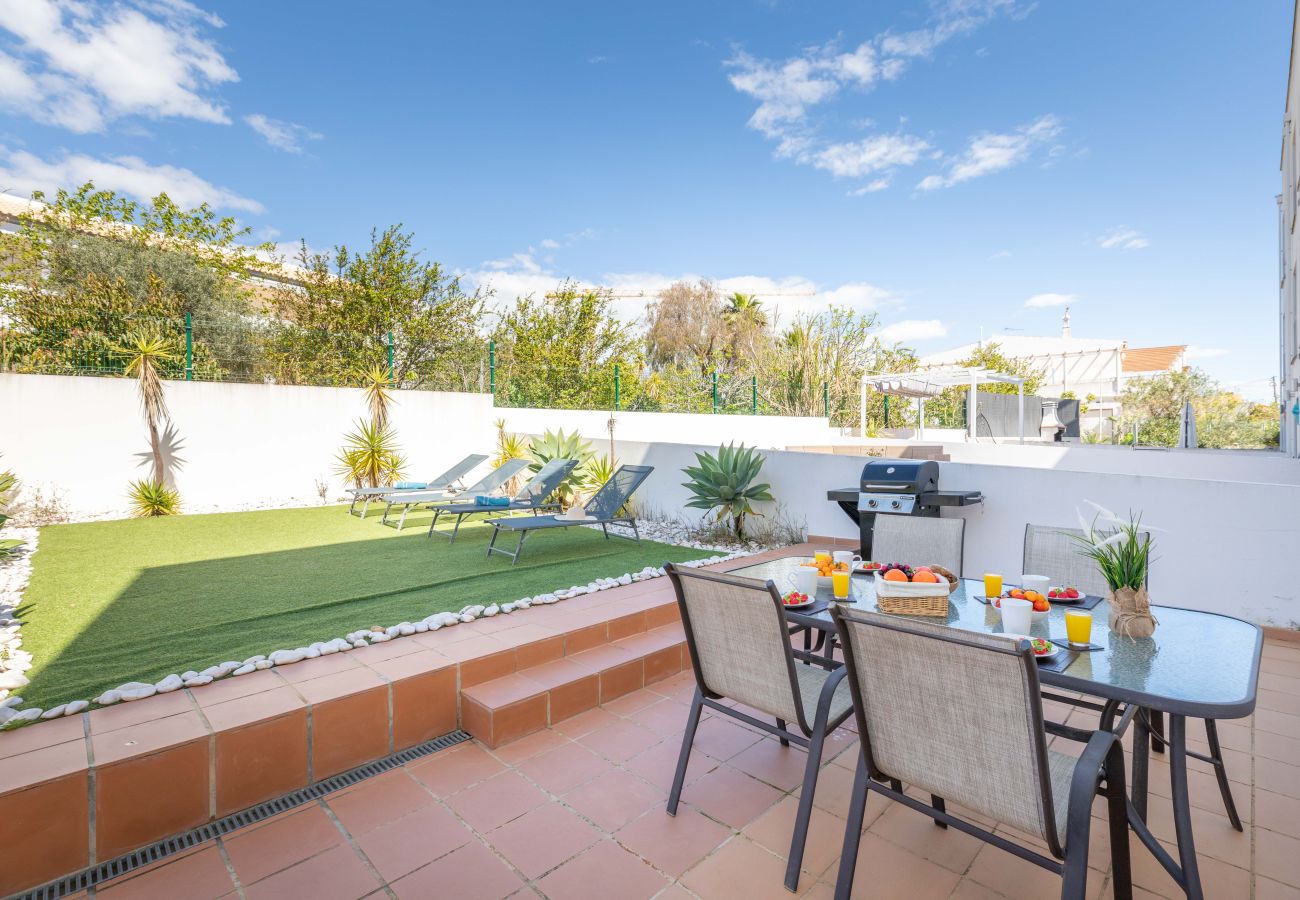 Apartamento em Fuseta - APARTMENT ROBINARA, Fishing Village 