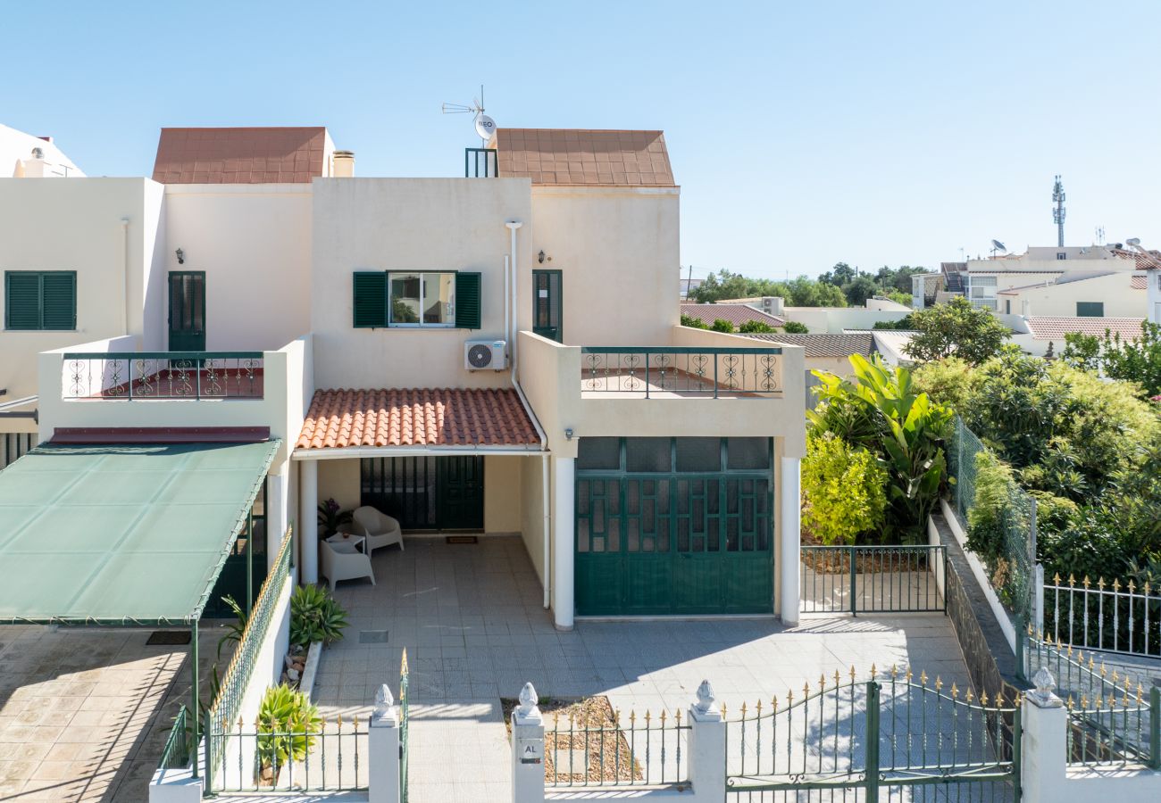 Casa geminada em Fuseta - CASA CHAMELEON, Upper Town