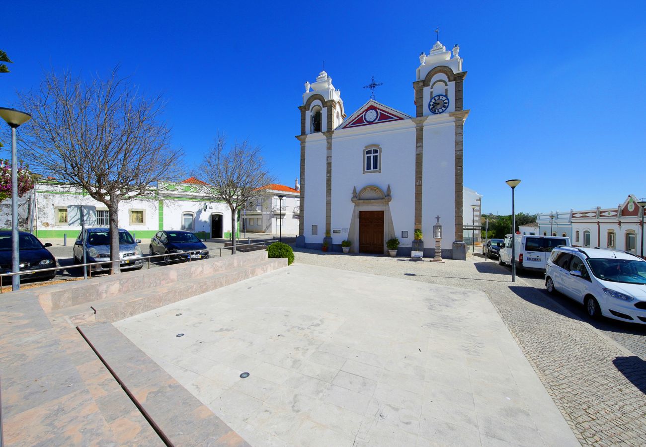 Casa geminada em Fuseta - CASA MARGARIDA, Arte Nova