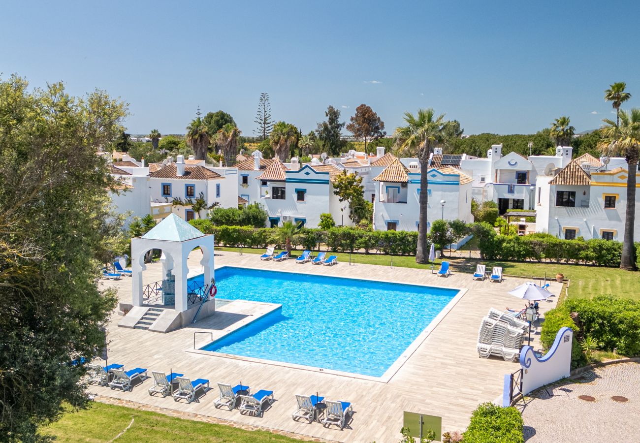 Estúdio em Cabanas de tavira - QUINTA VELHA OASIS, Pool Resort