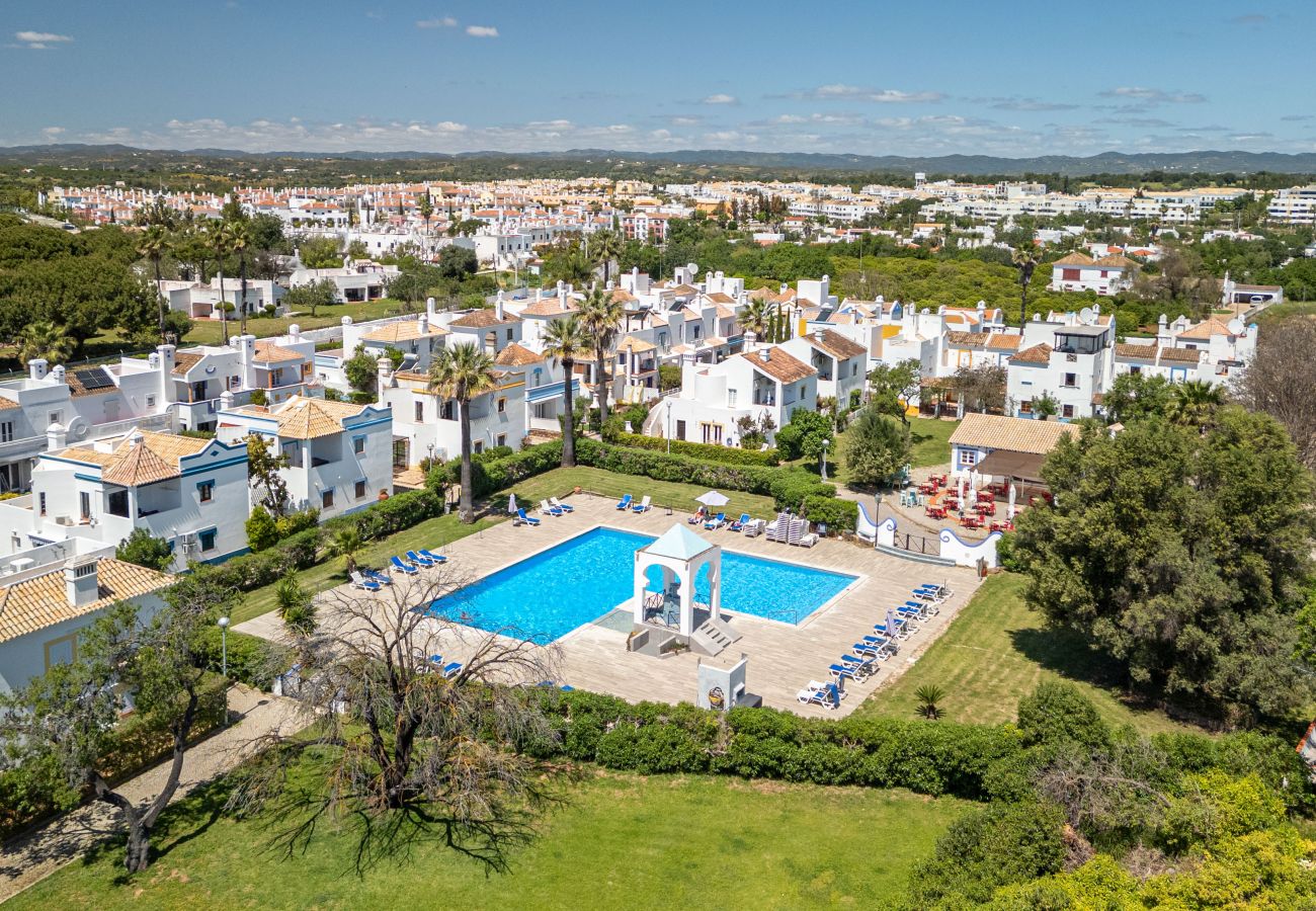 Estúdio em Cabanas de tavira - QUINTA VELHA OASIS, Pool Resort