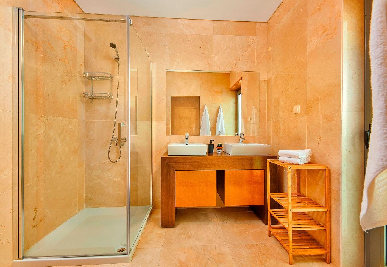 Terraced House in Tavira - TAVIRA SUITES AMENDOEIRA, Town Centre