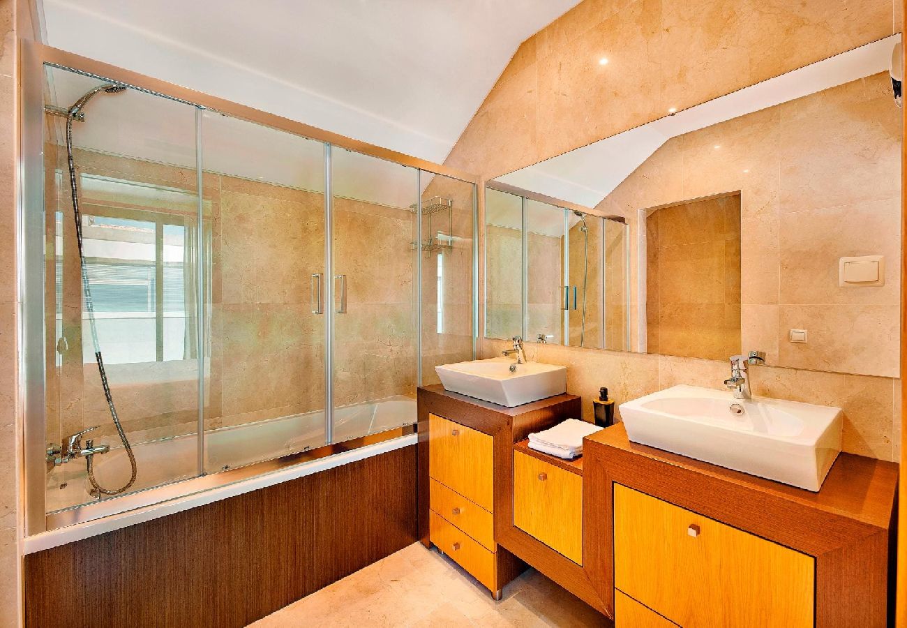 Terraced House in Tavira - TAVIRA SUITES AMENDOEIRA, Town Centre