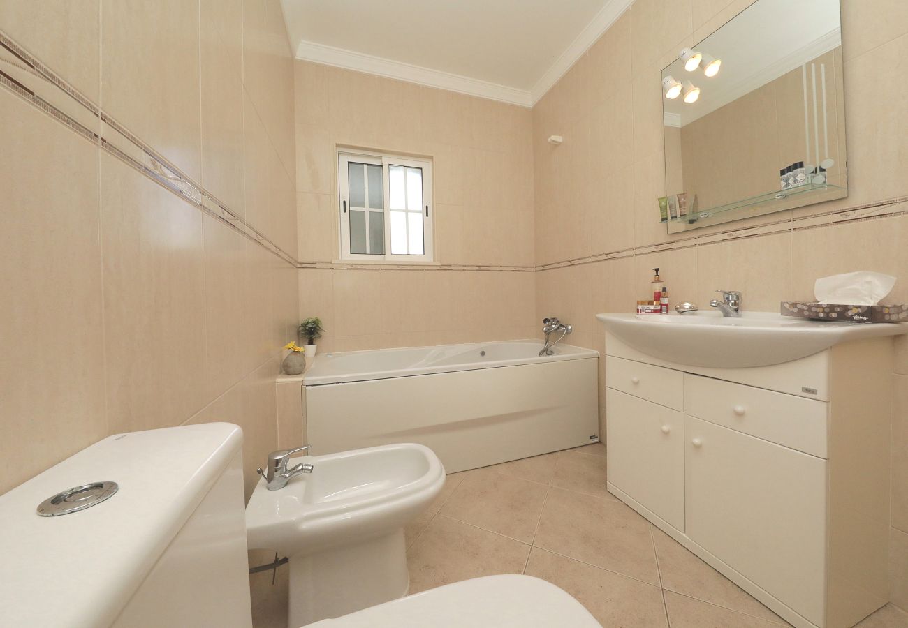 Villa in Tavira - VILLA ROSA, Tavira Residential, Pezinhos