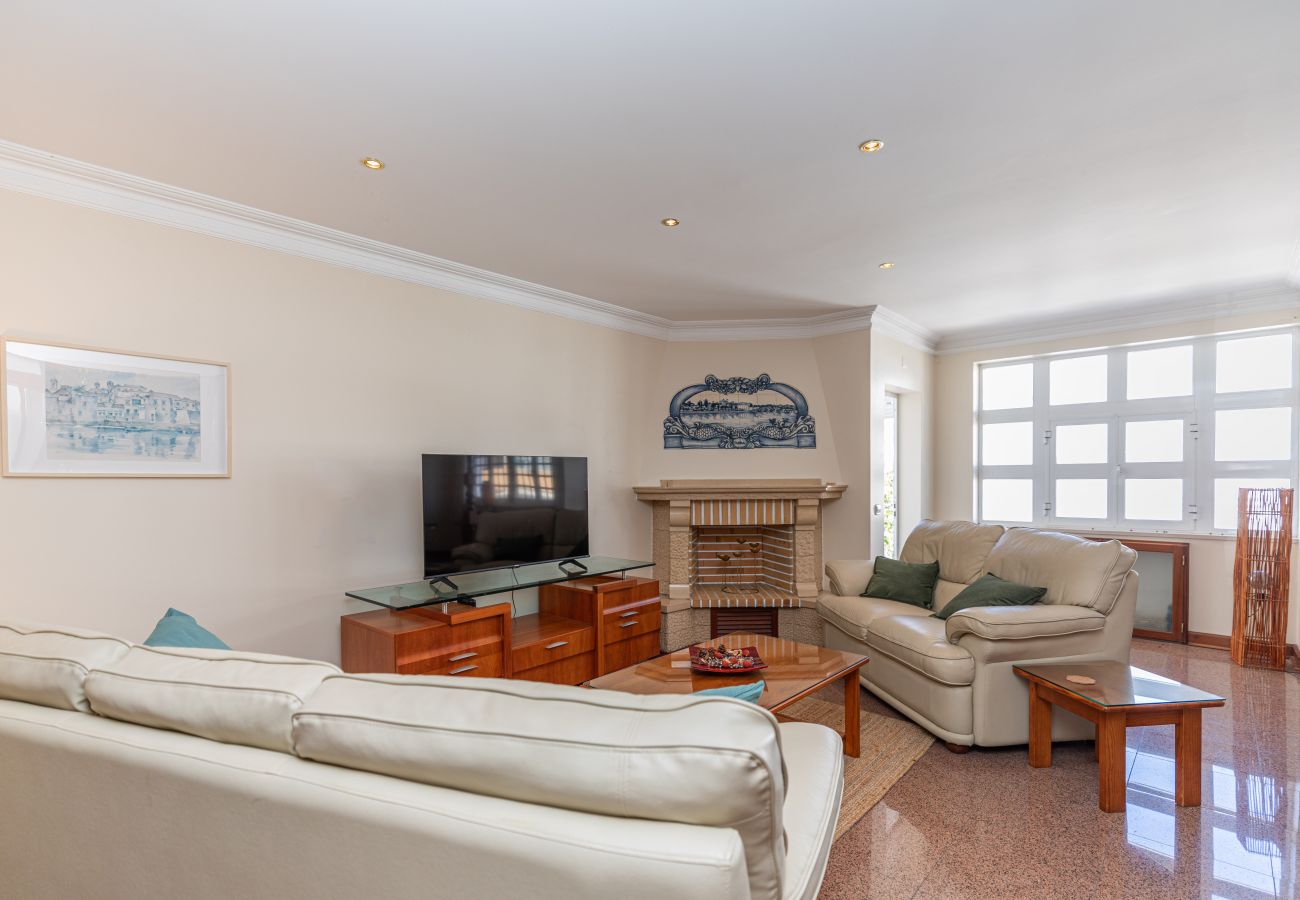 Villa in Tavira - CASA PINK FLAMINGO, Upper Town Centre