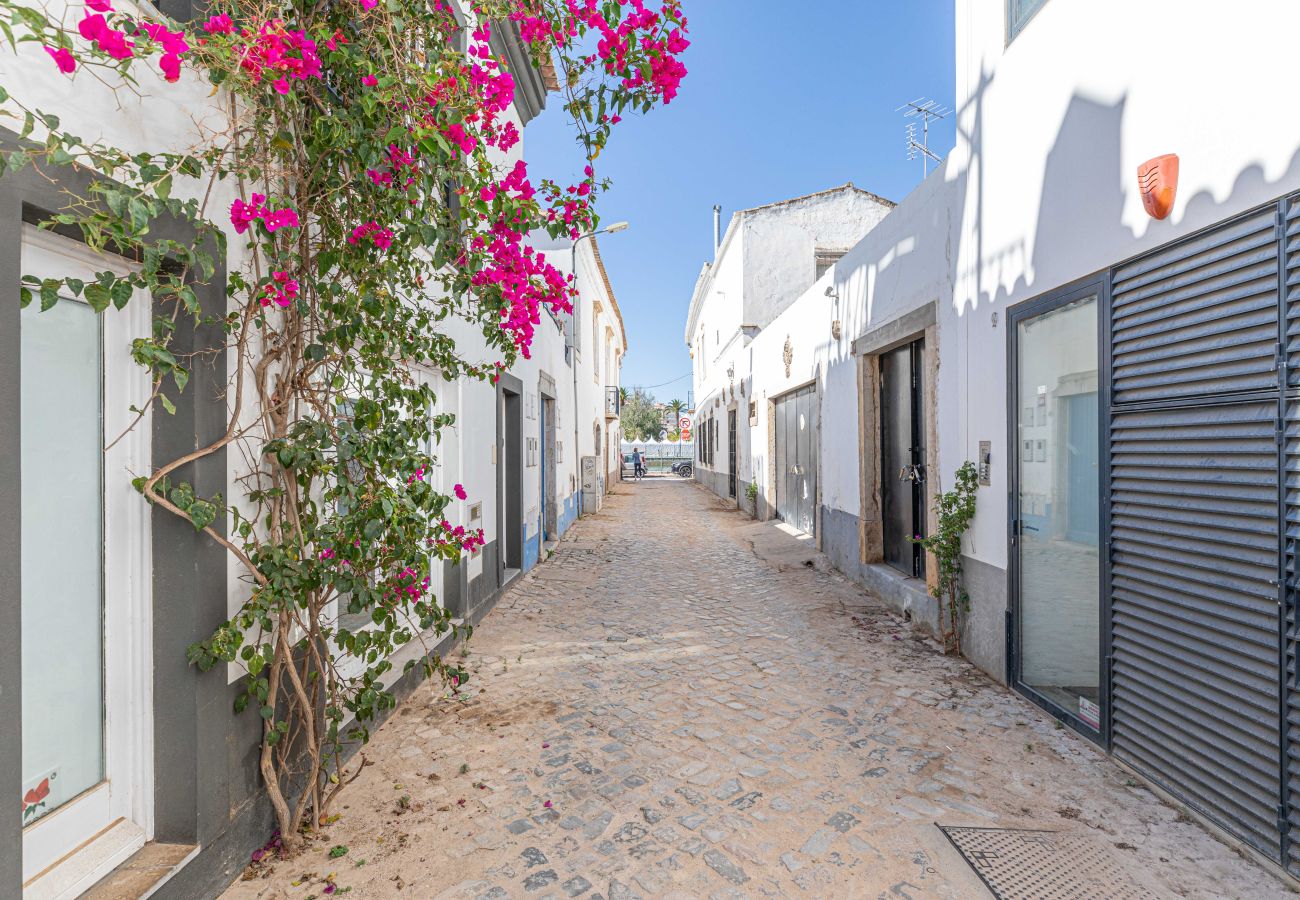 Terraced House in Tavira - CASA LARGO, Town Centre