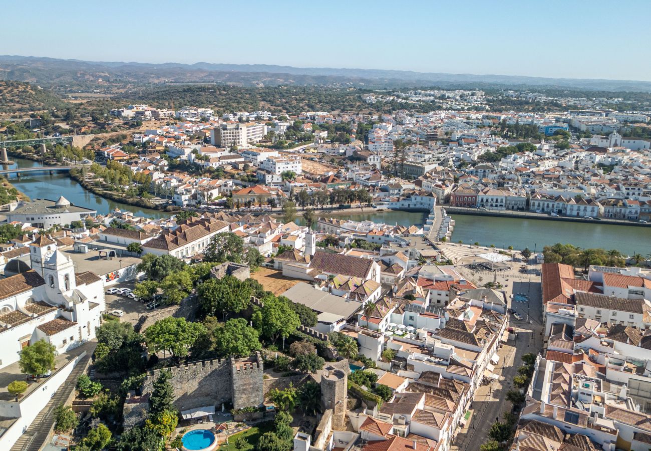 Terraced House in Tavira - CASA VALERIE - Heart of Historical Town Centre
