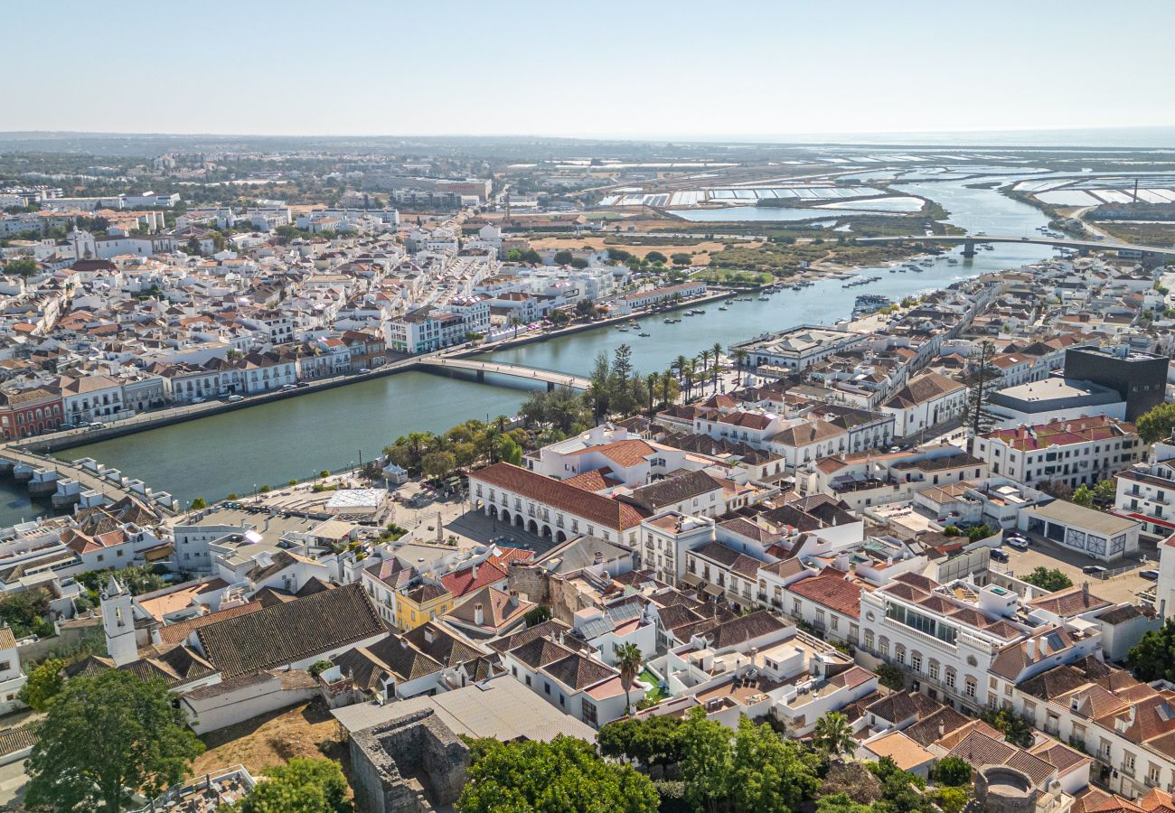 Terraced House in Tavira - CASA VALERIE - Heart of Historical Town Centre