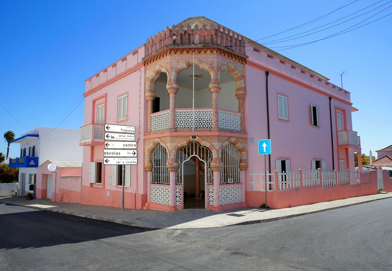Terraced House in Moncarapacho - CASA CATARINA, Town Centre